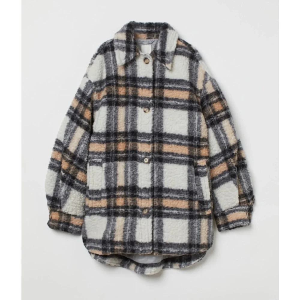 H&M faux shearling shacket - Picture 9 of 12